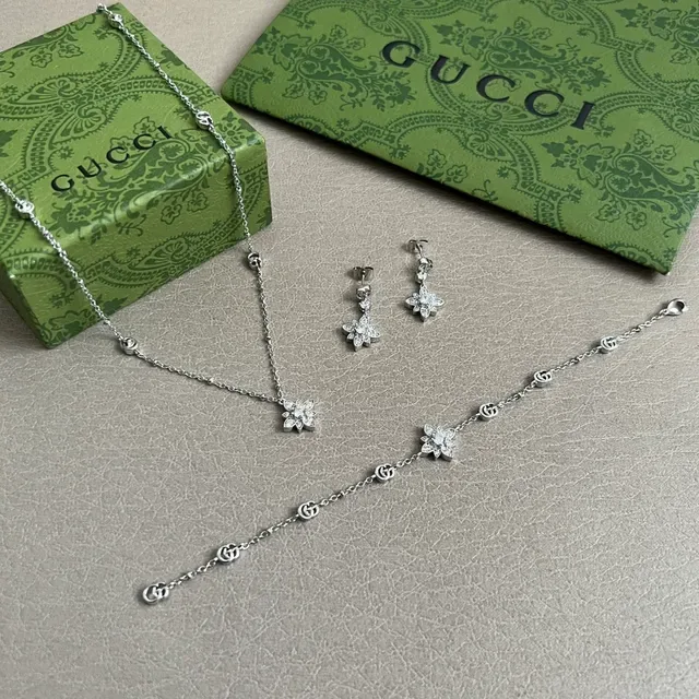 Gucci Silver Fine Chain Interlocking G Motifs Necklace 5