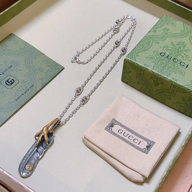 Gucci Silver Gold Feather Pendant Talon Accent Necklace 7