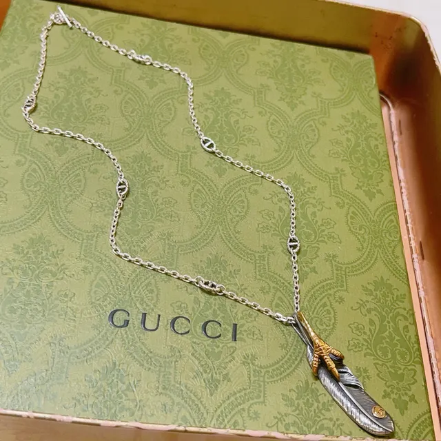 Gucci Silver Gold Feather Pendant Talon Accent Necklace 8