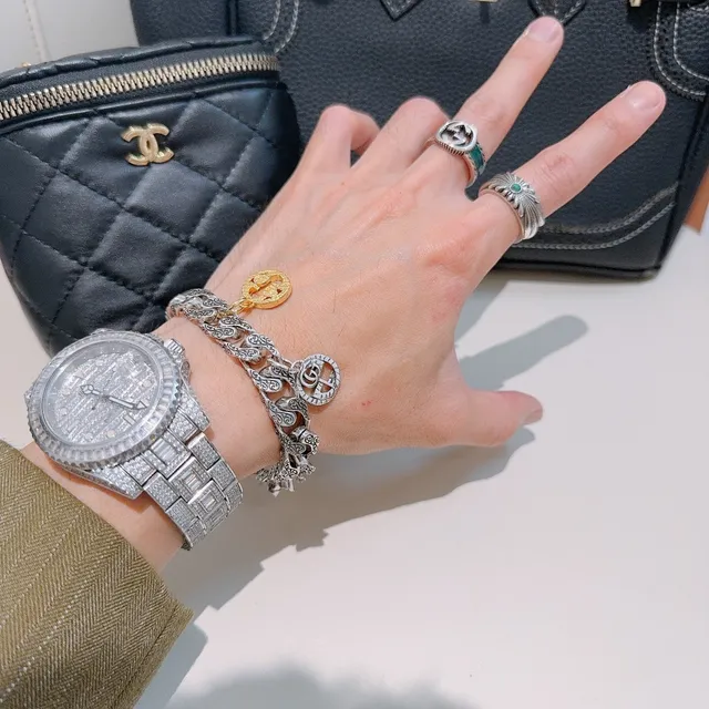 Gucci Silver Gold Ornate Scrollwork Links Dual-Tone Charms Bracelet 3
