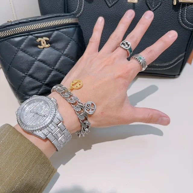 Gucci Silver Gold Ornate Scrollwork Links Dual-Tone Charms Bracelet 8