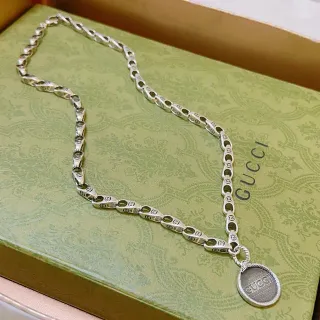 Gucci Collier argenté Chaîne Interlocking G-Link Pendentif à bord de corde rond