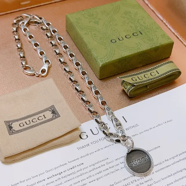 Gucci Silver Interlocking G-Link Chain Round Rope-Edge Pendant Necklace 7