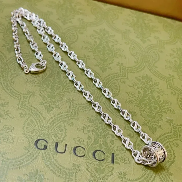 Gucci Silver Interlocking Link Chain Engraved Branding Necklace 4