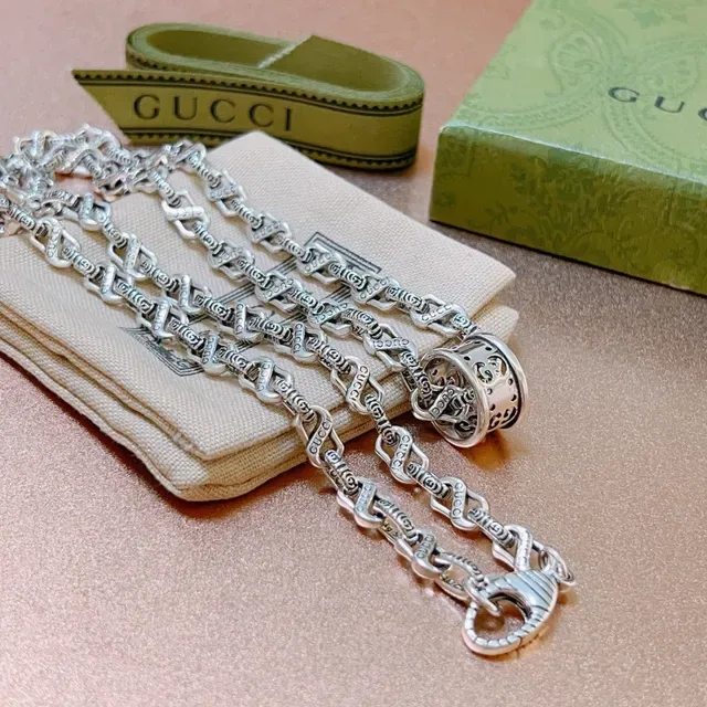Gucci Silver Interlocking Link Chain Engraved Branding Necklace 6