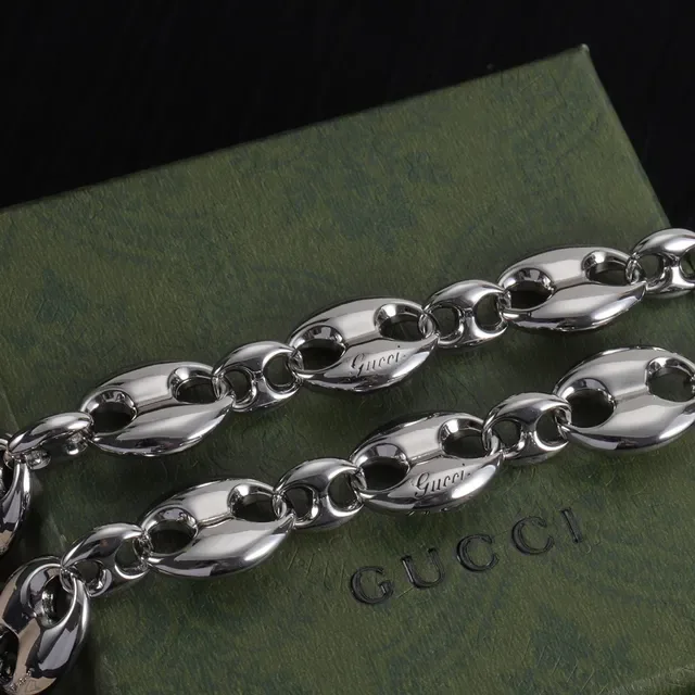 Gucci Silver Polished Oval-Link Chain Necklace 2