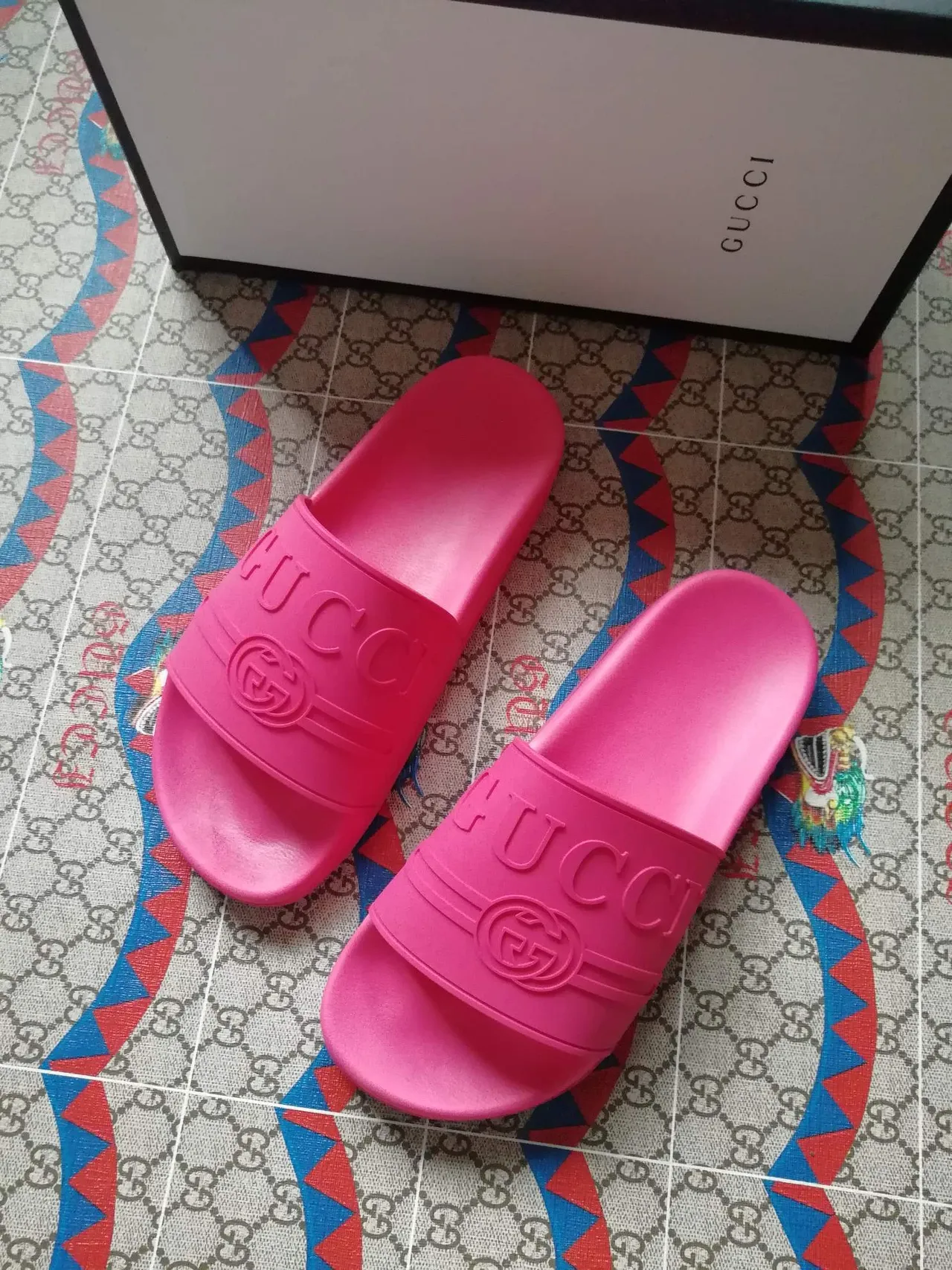 Gucci Slide Pink Molded Rubber Embossed Branding Slippers 4