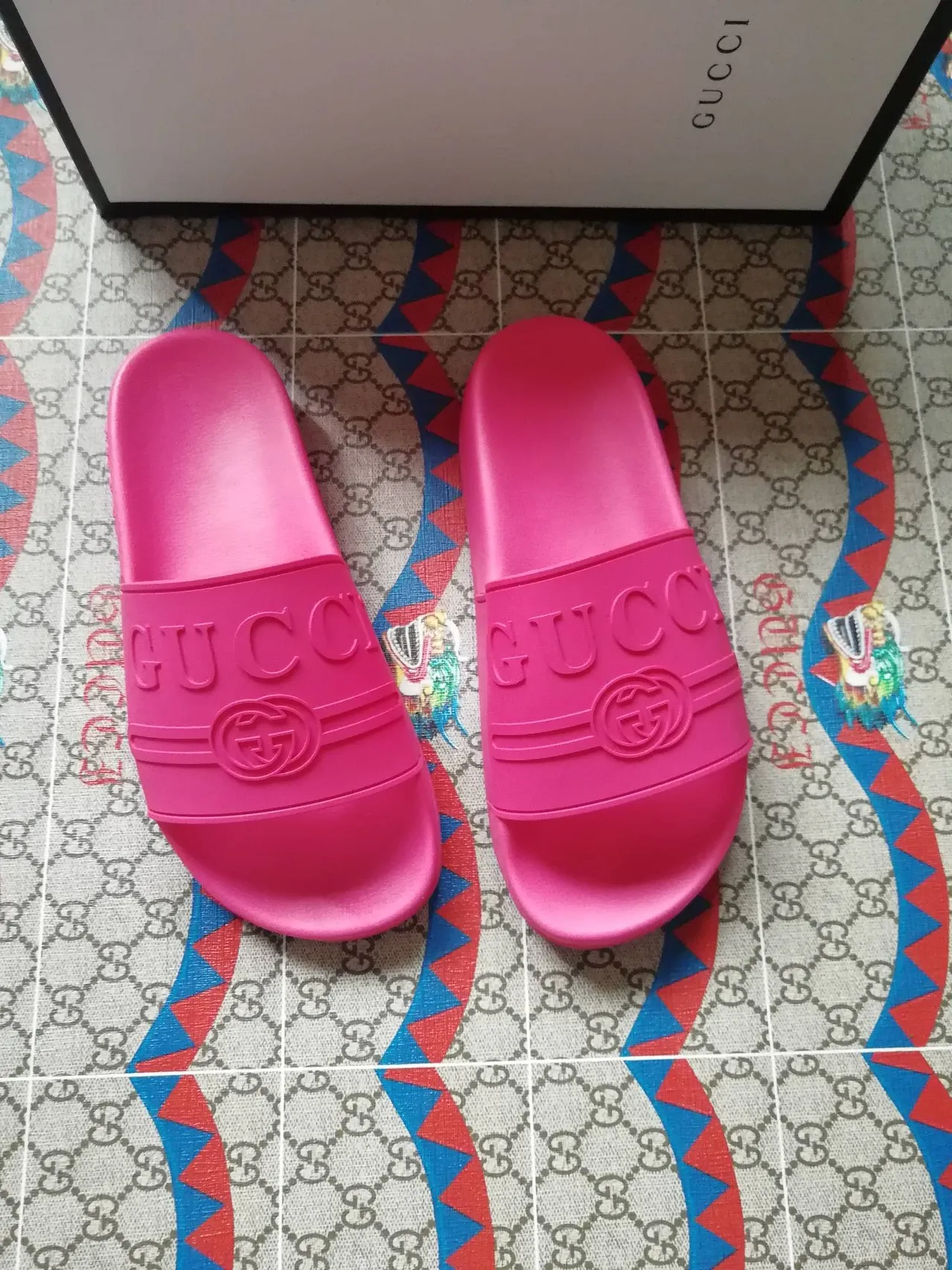Gucci Slide Pink Molded Rubber Embossed Branding Slippers 5
