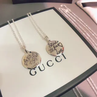 Gucci Symbolic Disc Silver Polished Circular Pendants Necklace