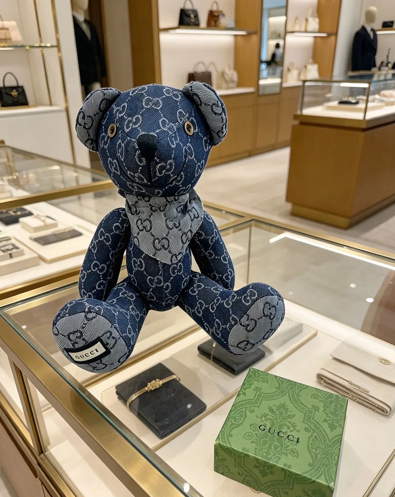 Gucci Ours en peluche Bleu Gris GG Monogram Denim Peluche Sac à main 4
