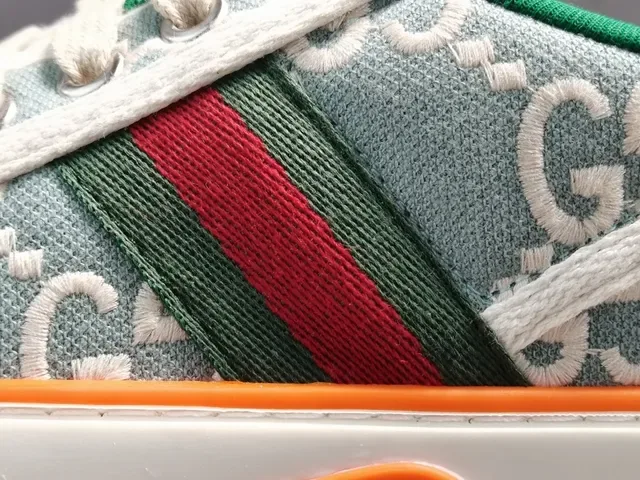 Gucci Tennis 1977 GG Monogram Canvas Web Stripe Tênis Lifestyle 2