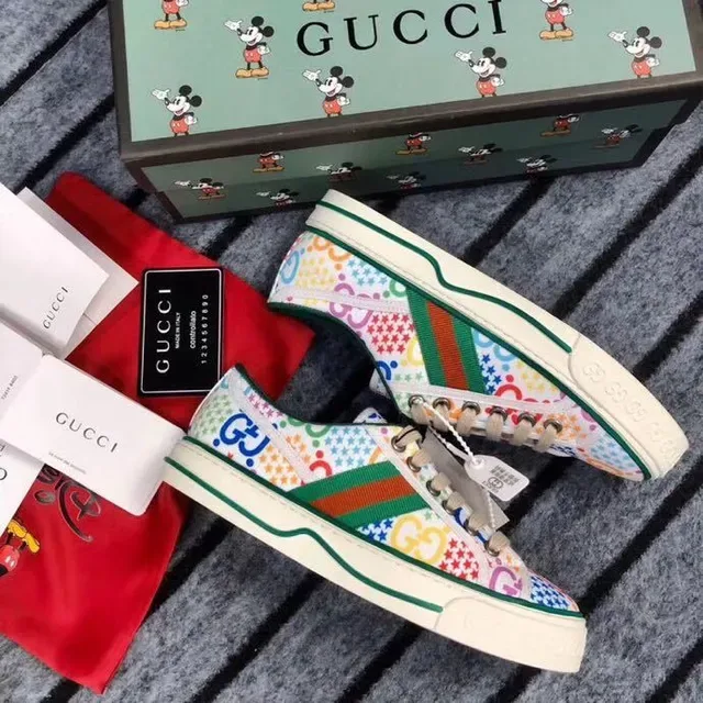 Gucci Tennis 1977 Sneakers Lifestyle Multicolores à l'Impression Étoile 2