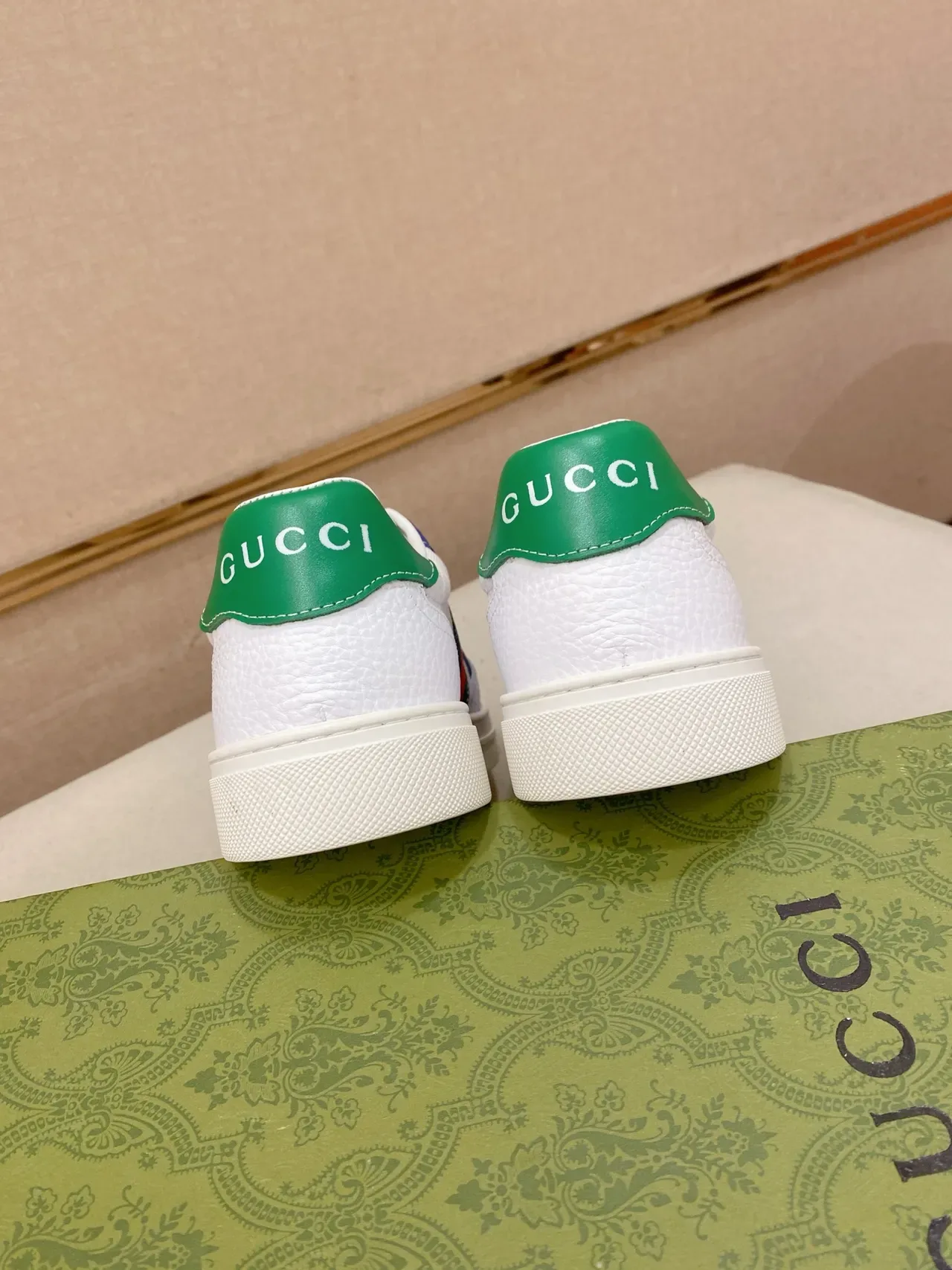 Gucci Tennis 1977 White Green Red Blue Lifestyle Sneakers 3