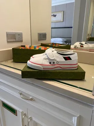 Gucci Tennis 1977 White Red Midsole Web Stripe Lifestyle Sneakers 6