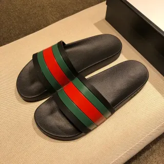 Gucci Web Stripe स्लाइड स्लिपर्स