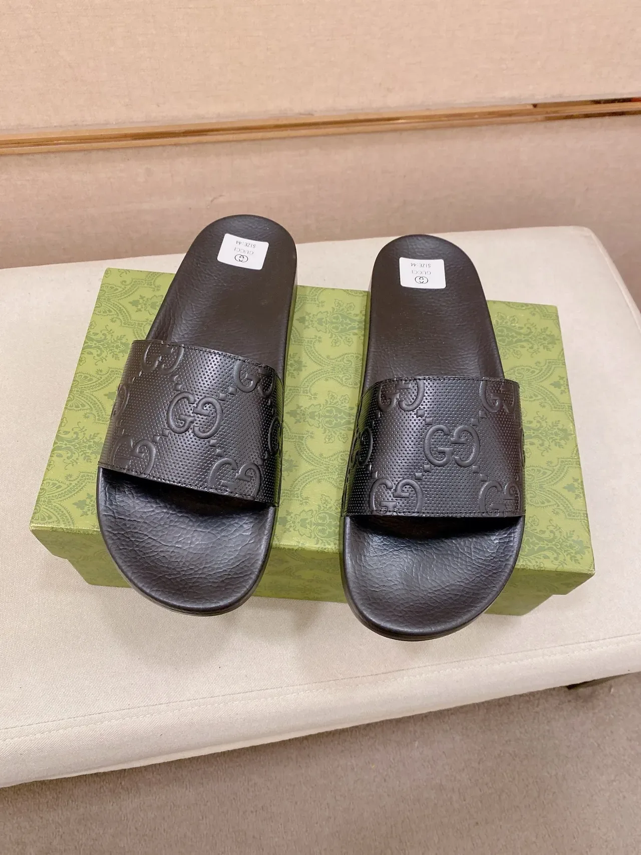 Gucci White Black Embossed GG Monogram Strap Slide Slippers 6