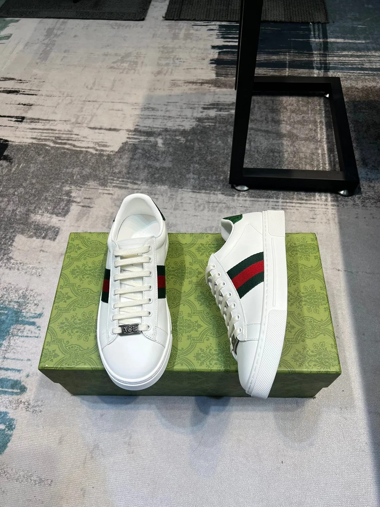 Gucci White Green Leather Upper Web Stripe Detail Lifestyle Sneakers 4