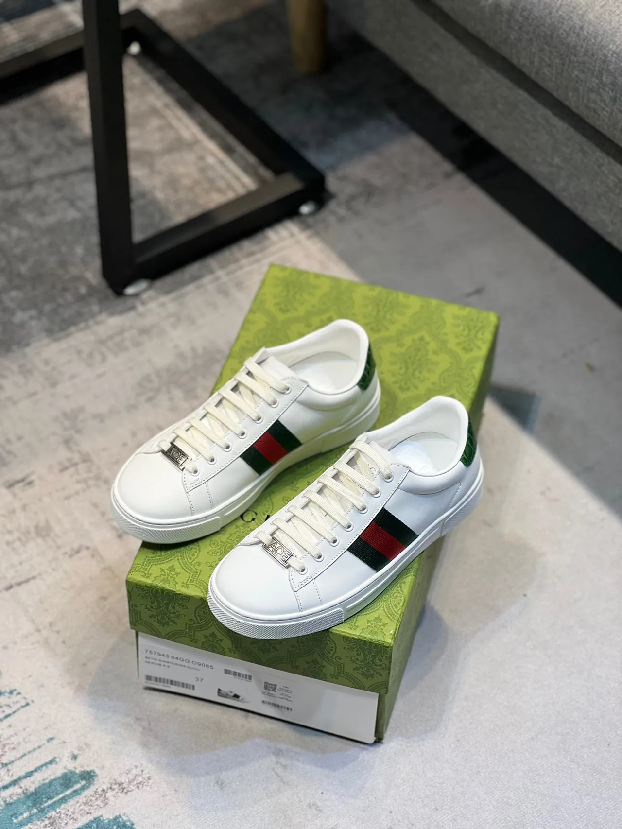 Gucci White Green Leather Upper Web Stripe Detail Lifestyle Sneakers 7