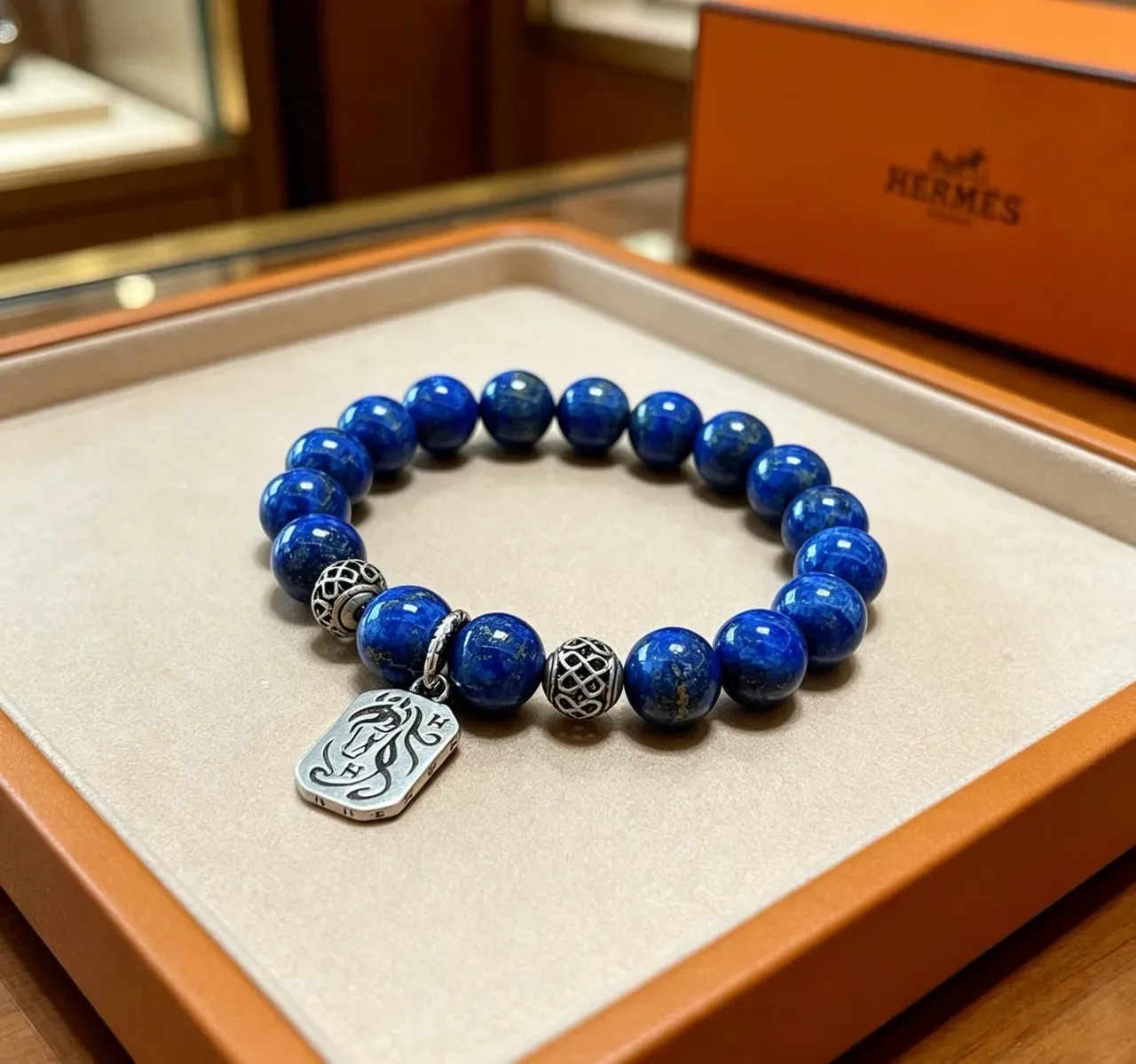 Hermès Pulseira de charme com contas de Lápis Lazúli e prata 2