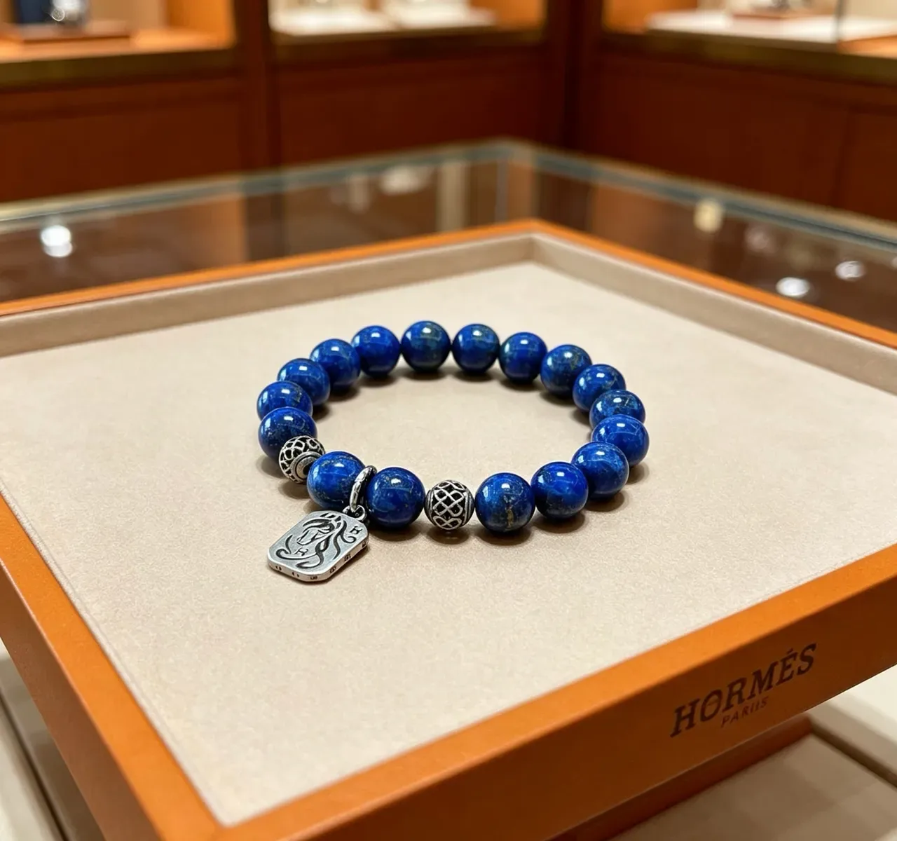 Hermès Pulseira de charme com contas de Lápis Lazúli e prata 4