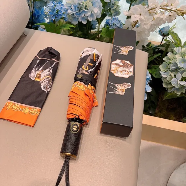 Hermès Sac à main Noir Orange Motif Équestre Combinaison de Couleurs 9