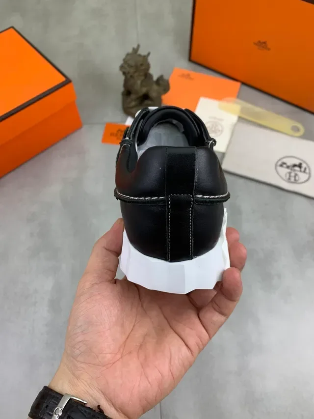 Hermès Black White Leather Upper Contrast Stitching Sneakers 3