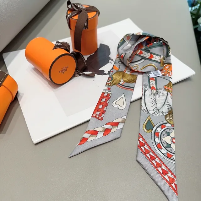 Hermès Equestrian Motif Gray Silk Scarf 8