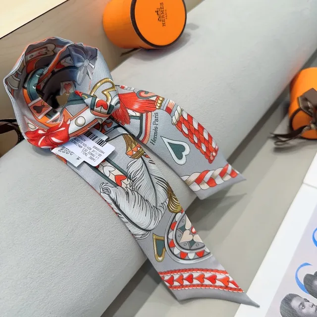 Hermès Equestrian Motif Gray Silk Scarf 9