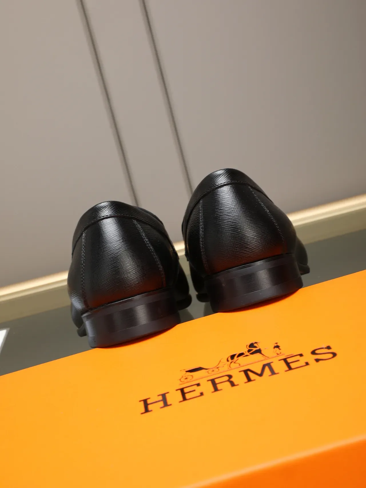 Hermès H Jour Mocassins cuir texturé noir à boucle H-Buckle 3