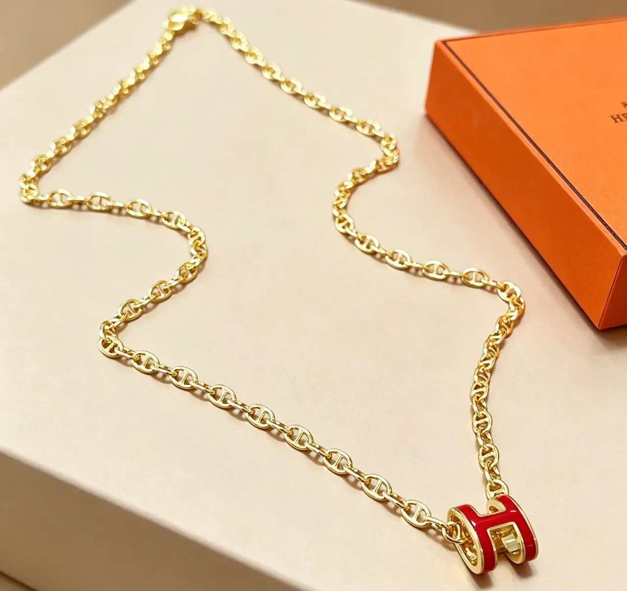 Collier Hermès H Pendant Or Rouge Chaîne Mariner-Link Émail Rempli 9