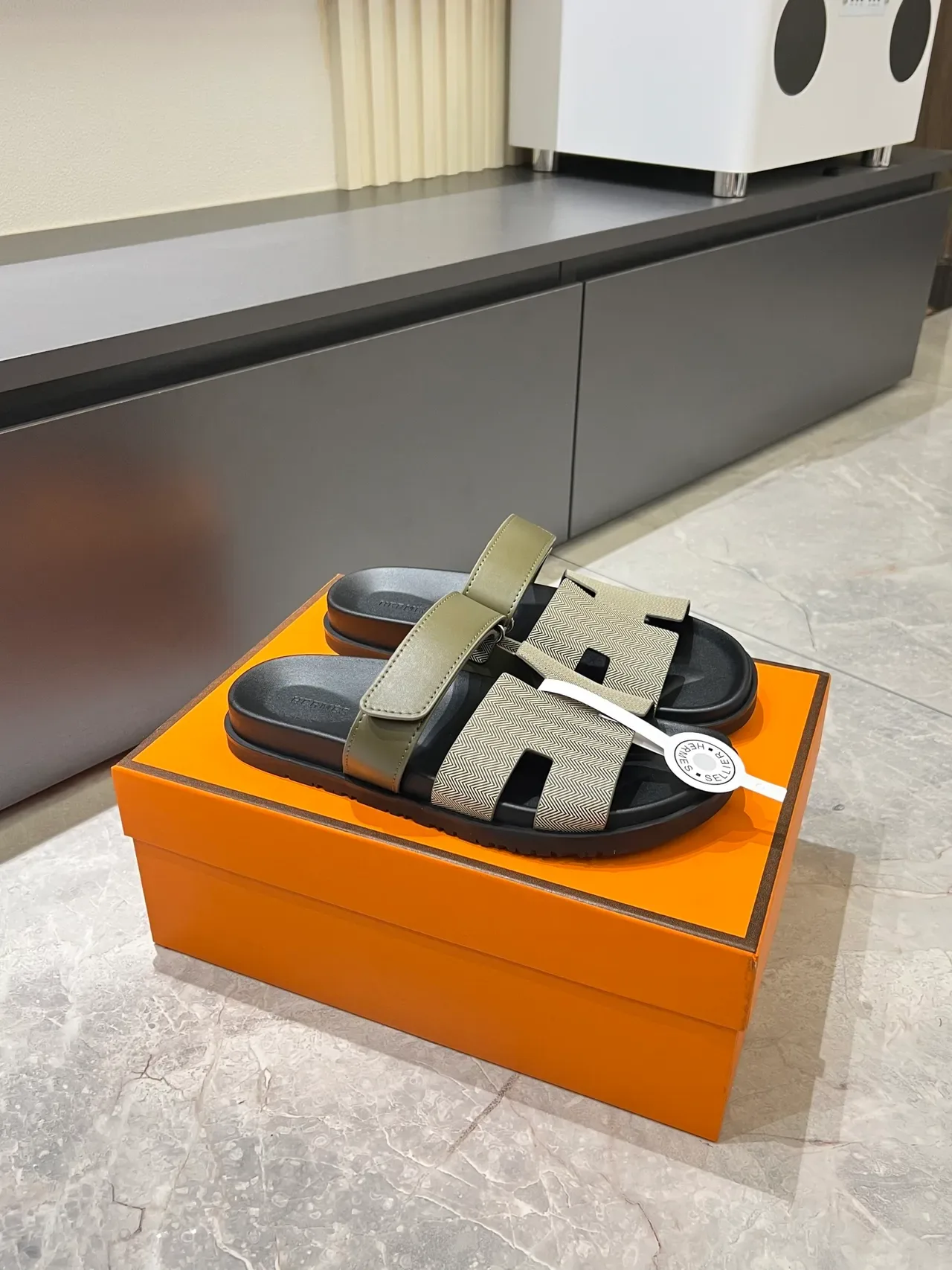 Hermès Oran Black Brown Double-Strap H-Motif Cutout Slippers 15