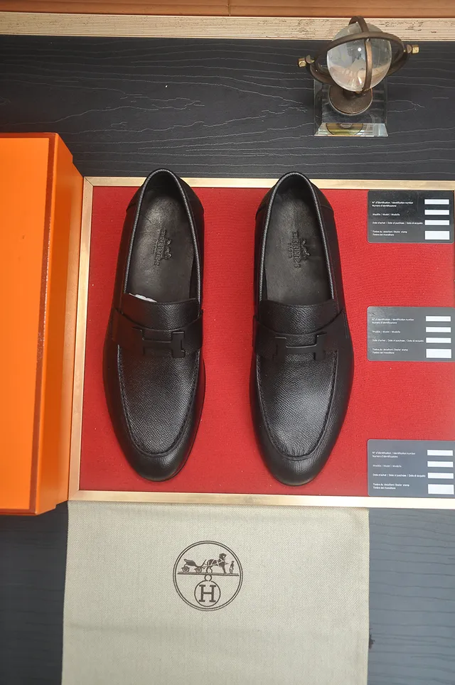 Hermès Oran Black Textured Leather H-Buckle Loafers 5