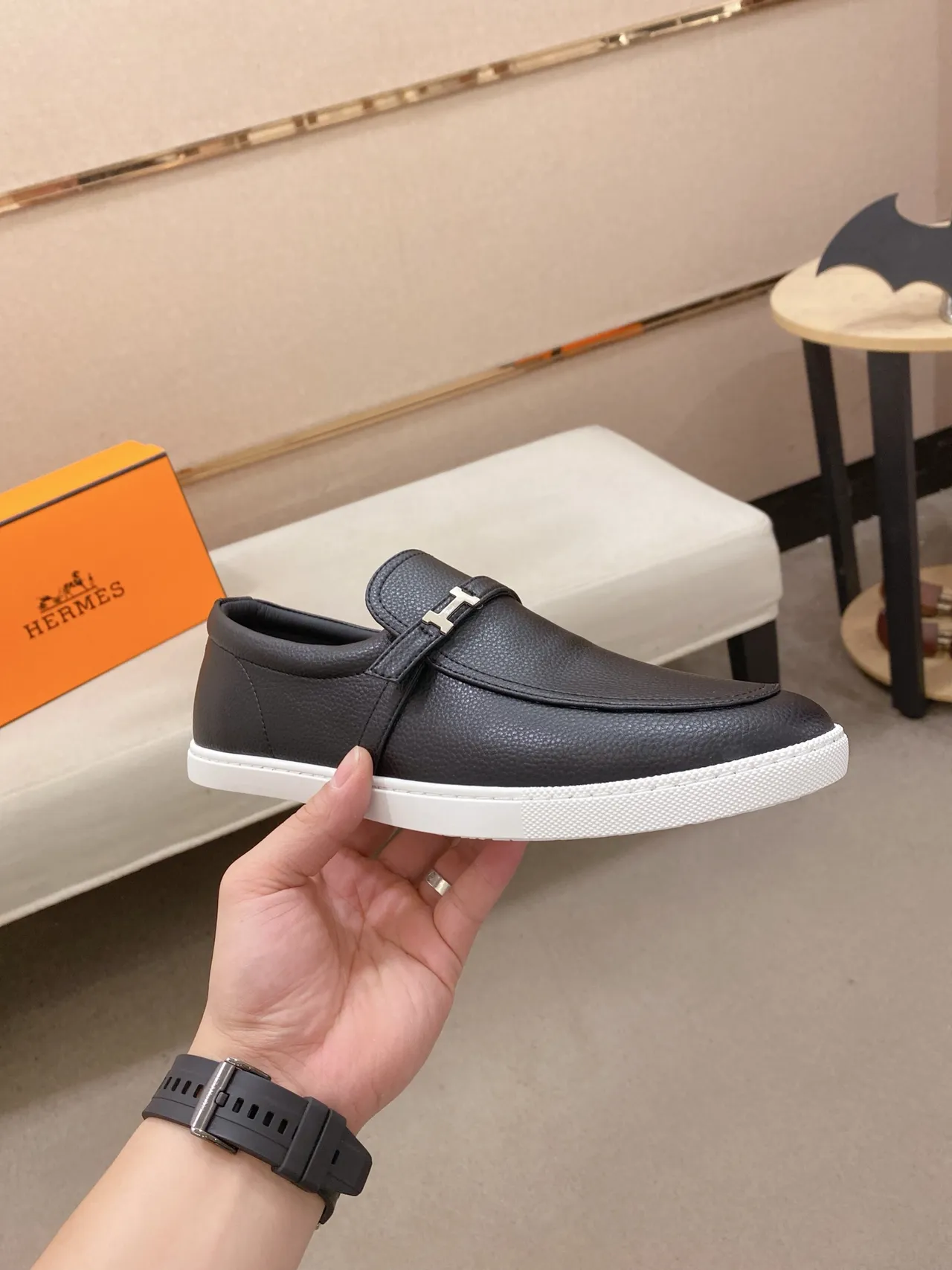Hermès Oran Black White Pebbled Leather H-Buckle Strap Loafer 5