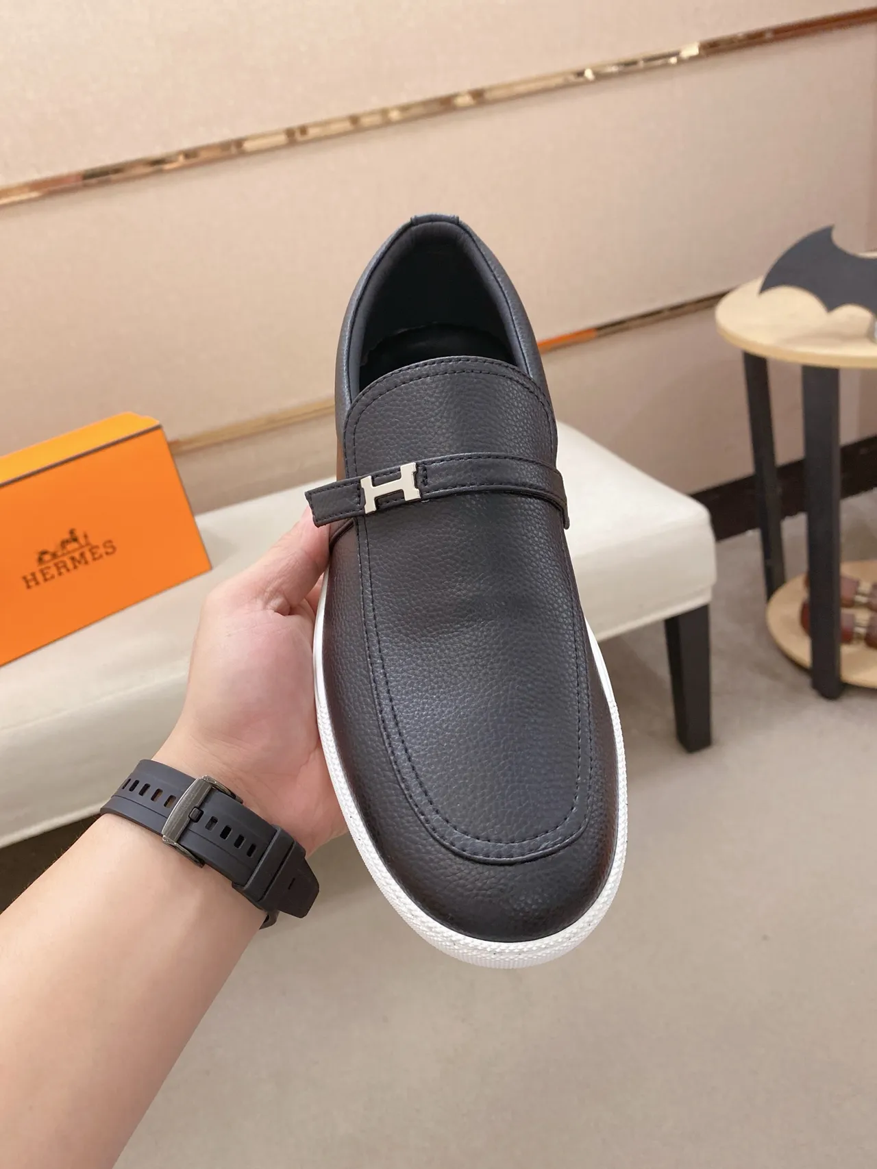 Hermès Oran Black White Pebbled Leather H-Buckle Strap Loafer 6