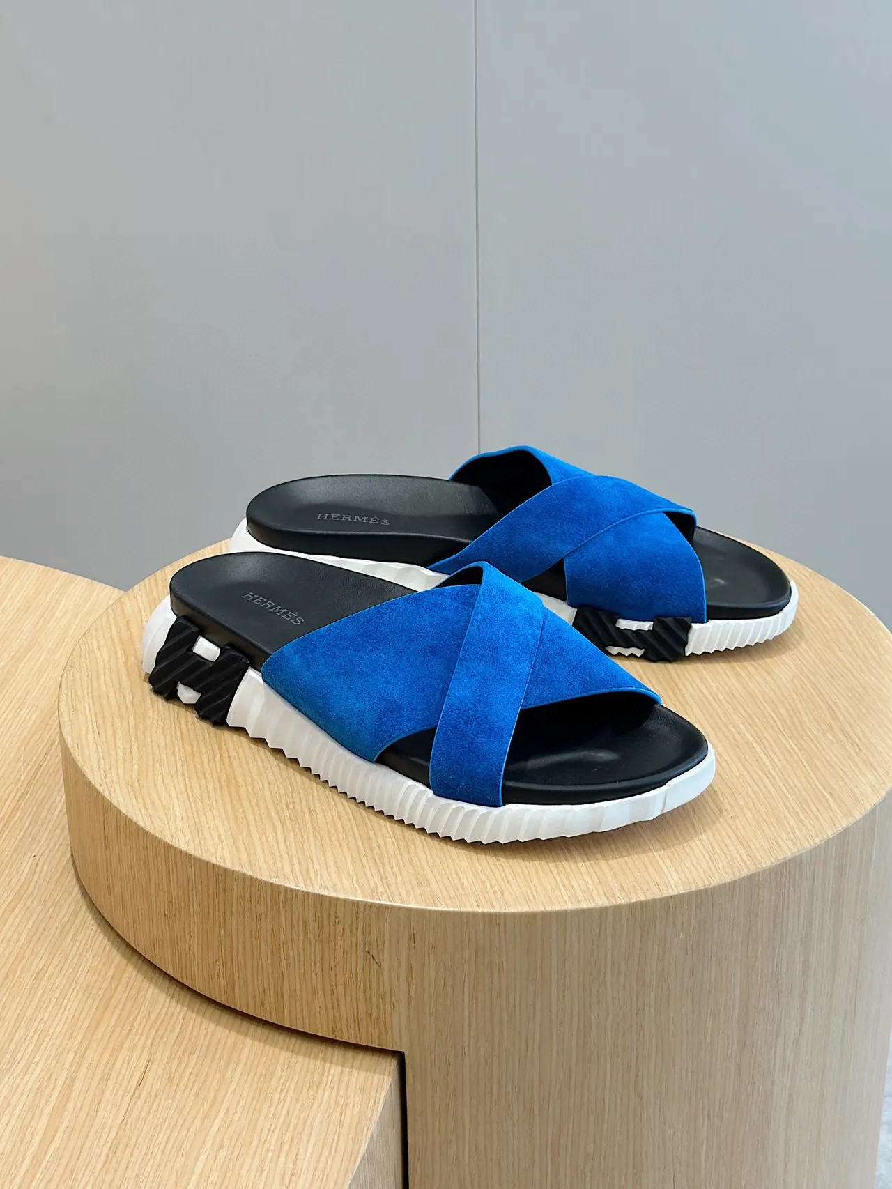 Hermès Oran Blue Suede Cross Strap Slippers 3