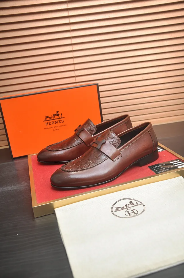 Hermès Oran Brown Black Leather Crocodile-Embossed Vamp Loafer 4