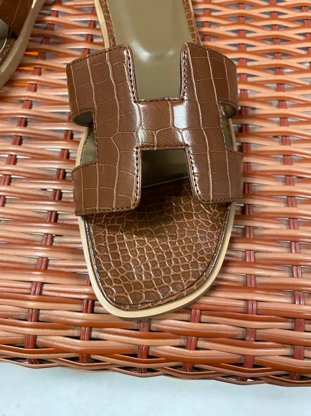 Hermès Oran Brown Croc-Embossed Leather H-Strap Slippers 5