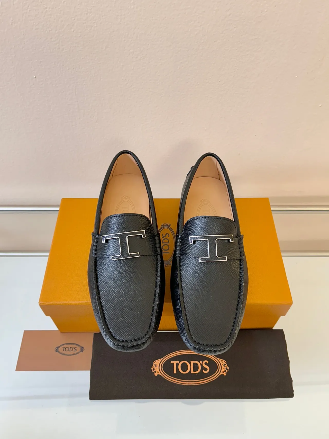 Hermès Oran Loafer Black Textured Leather H-Buckle Loafer 6
