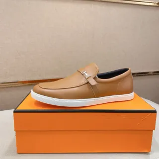Hermès Oran Mocassim Couro Tan H-Buckle Slip-On