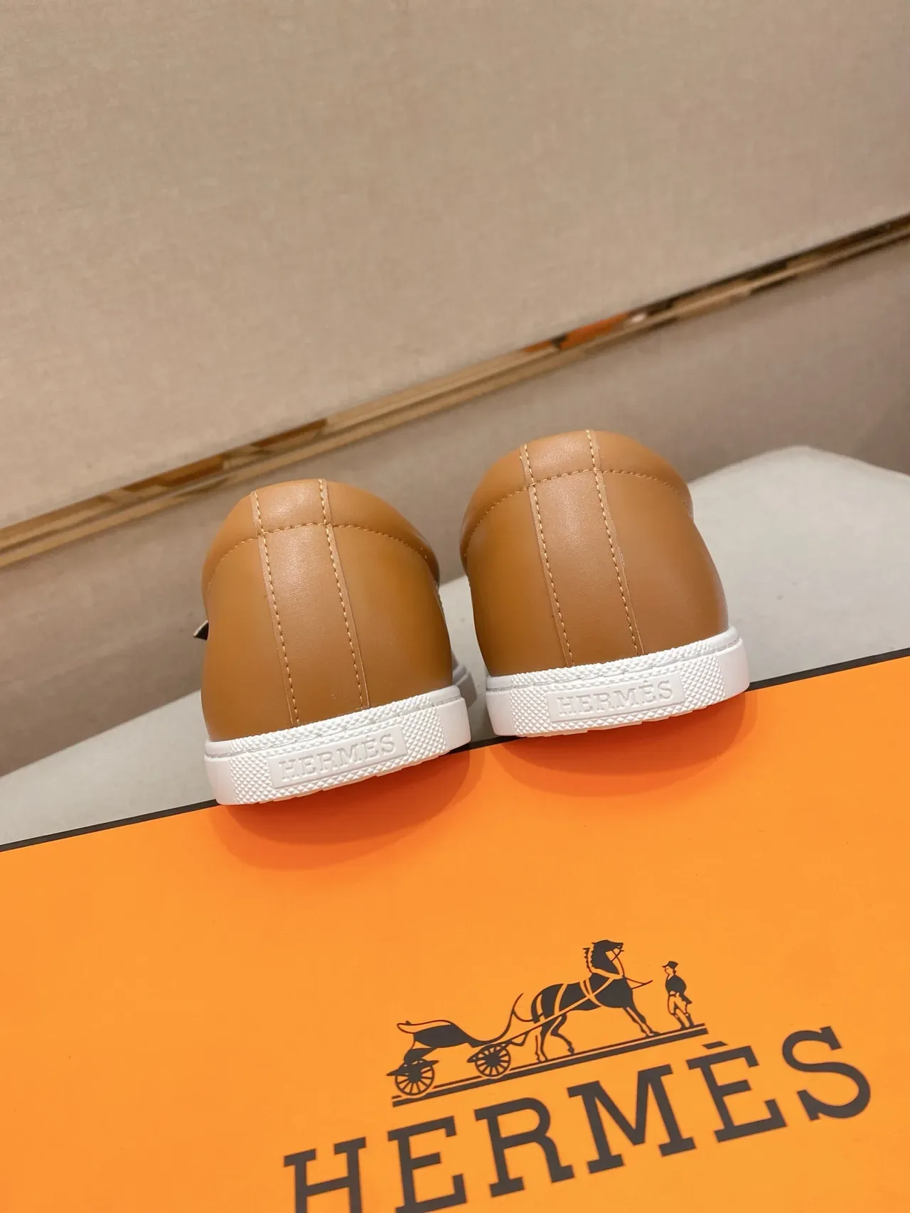 Hermès Oran لافر جلد بني H-Buckle سليب أون 3