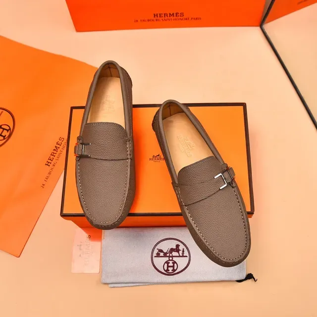 Hermès Oran Mocassins Cuir grainé Taupe boucle H 2