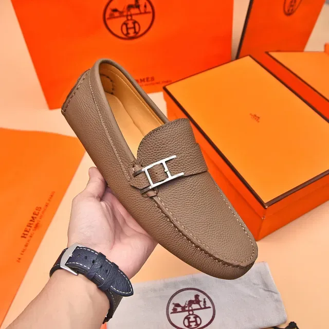 Hermès Oran Mocassins Cuir grainé Taupe boucle H 5