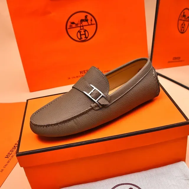 Hermès Oran Mocassins Cuir grainé Taupe boucle H 6