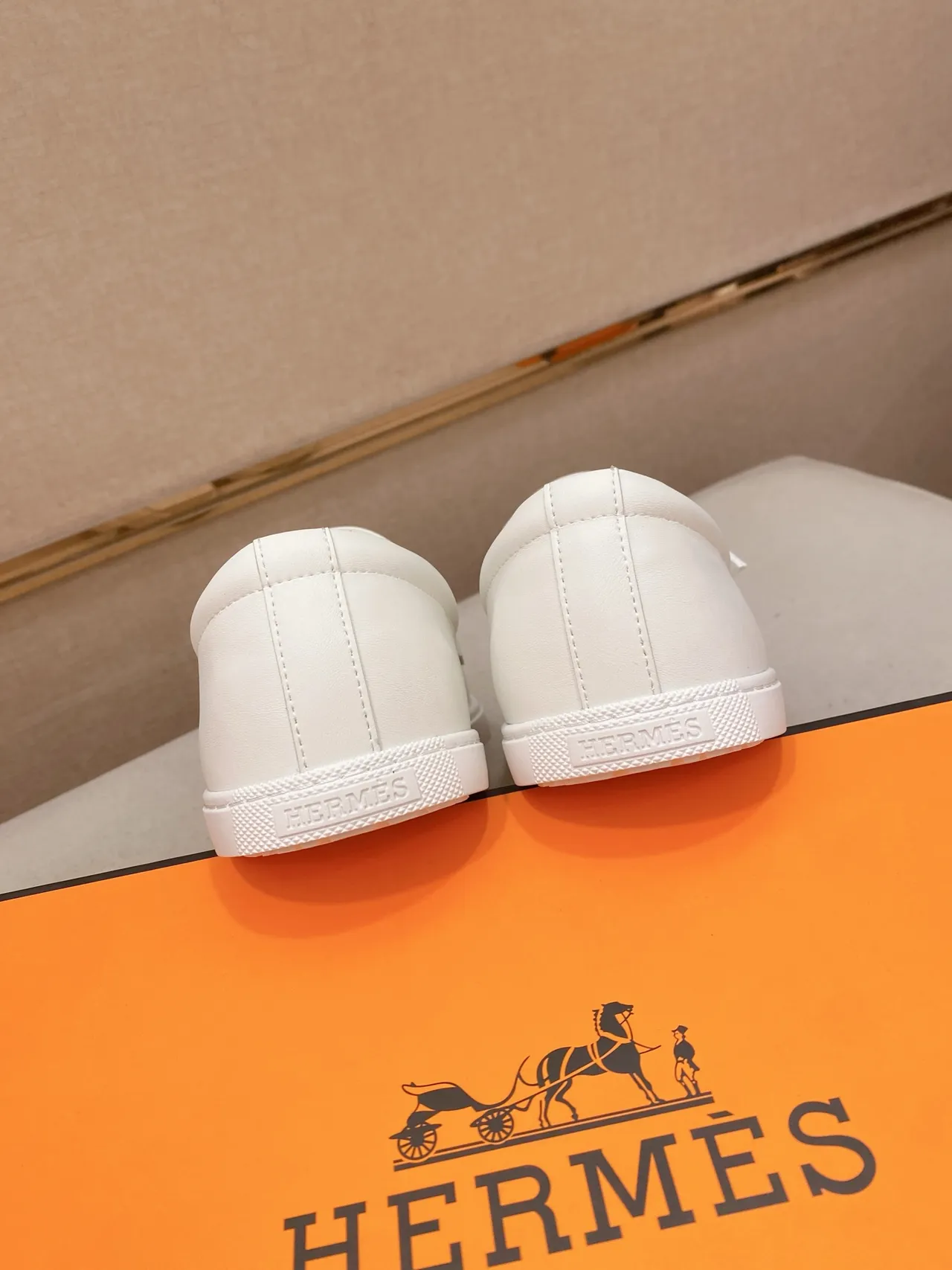 Hermès Oran Loafer loafer de couro branco slip-on 3