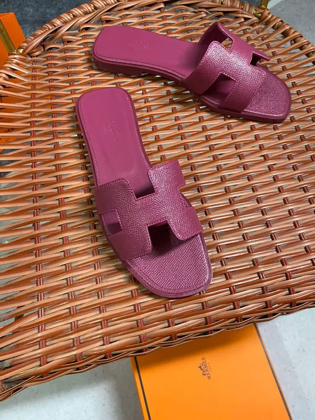 Hermès Oran Magenta Leather H-Strap Slippers 4