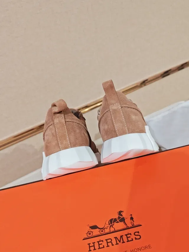 Hermès Oran بني سويد أبيض كعب لايف ستايل سنيكر 3