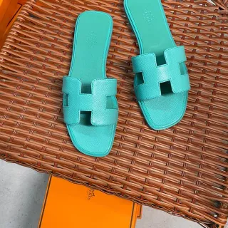 Hermès Oran Turquoise Leather Slippers