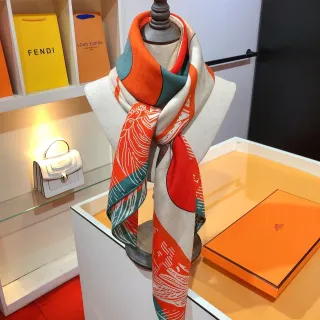 Hermès नारंगी नीला बड़ा चौकोर रूपरेखा ग्राफिक पशु प्रेरणा रेशम स्कार्फ