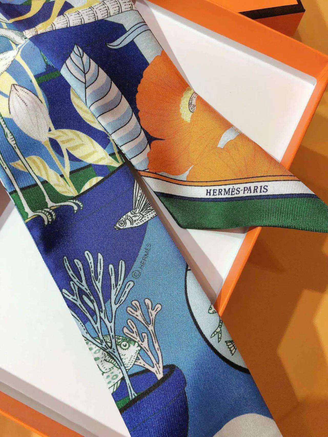 Hermès Twilly Jardin des Merveilles Multicolor Silk Scarf 4