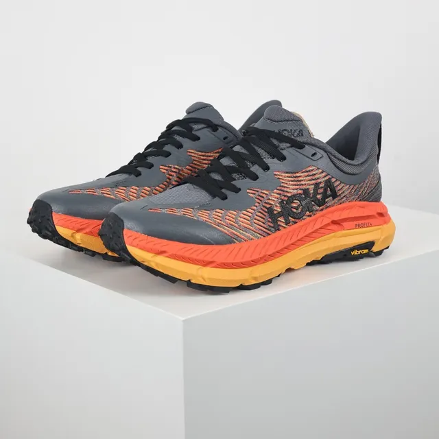 Hoka Chaussures de course gris orange avec upper en knit ingénieré et semelle intermédiaire multicouche 2